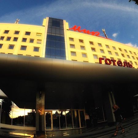 Hotel Mir Rivne Buitenkant foto