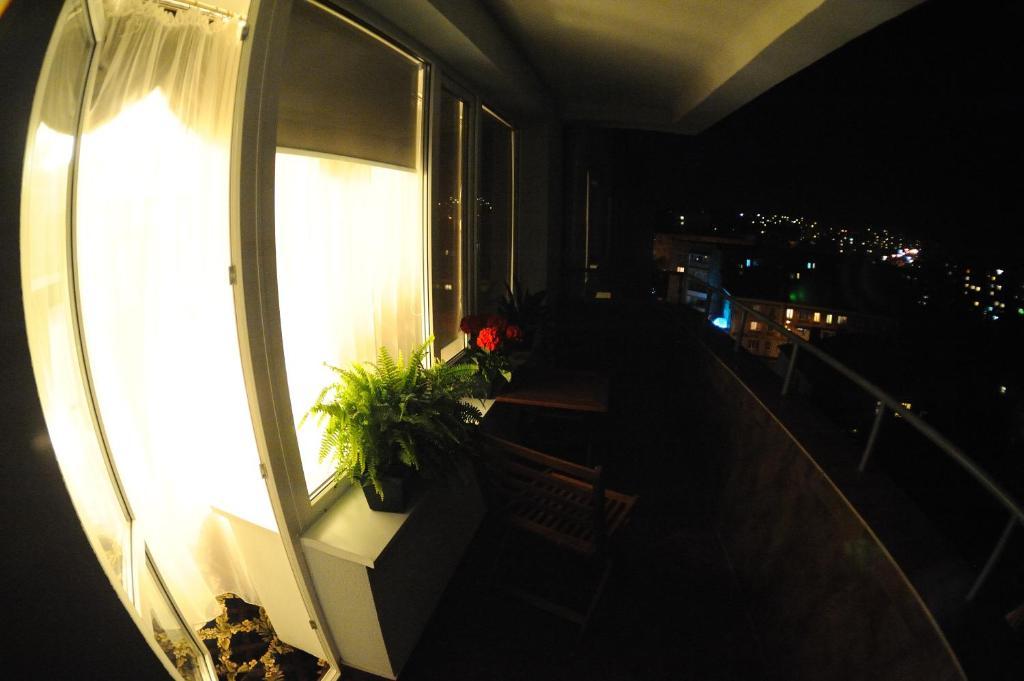 Hotel Mir Rivne Buitenkant foto