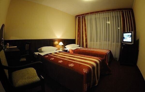 Hotel Mir Rivne Buitenkant foto